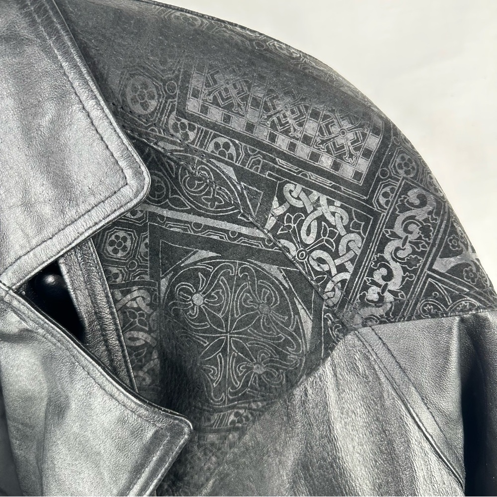 Vintage 80s Wilsons Womens Black Leather Batwing Bomber Jacket Embossed Sz XL - Picture 2 of 10
